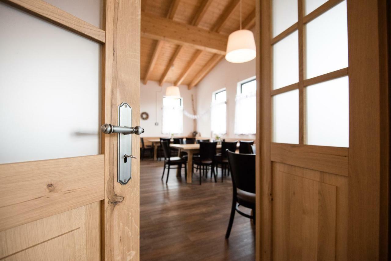 Hotel Kitz Ehemals Schlemmerhuette Langweid Ngoại thất bức ảnh