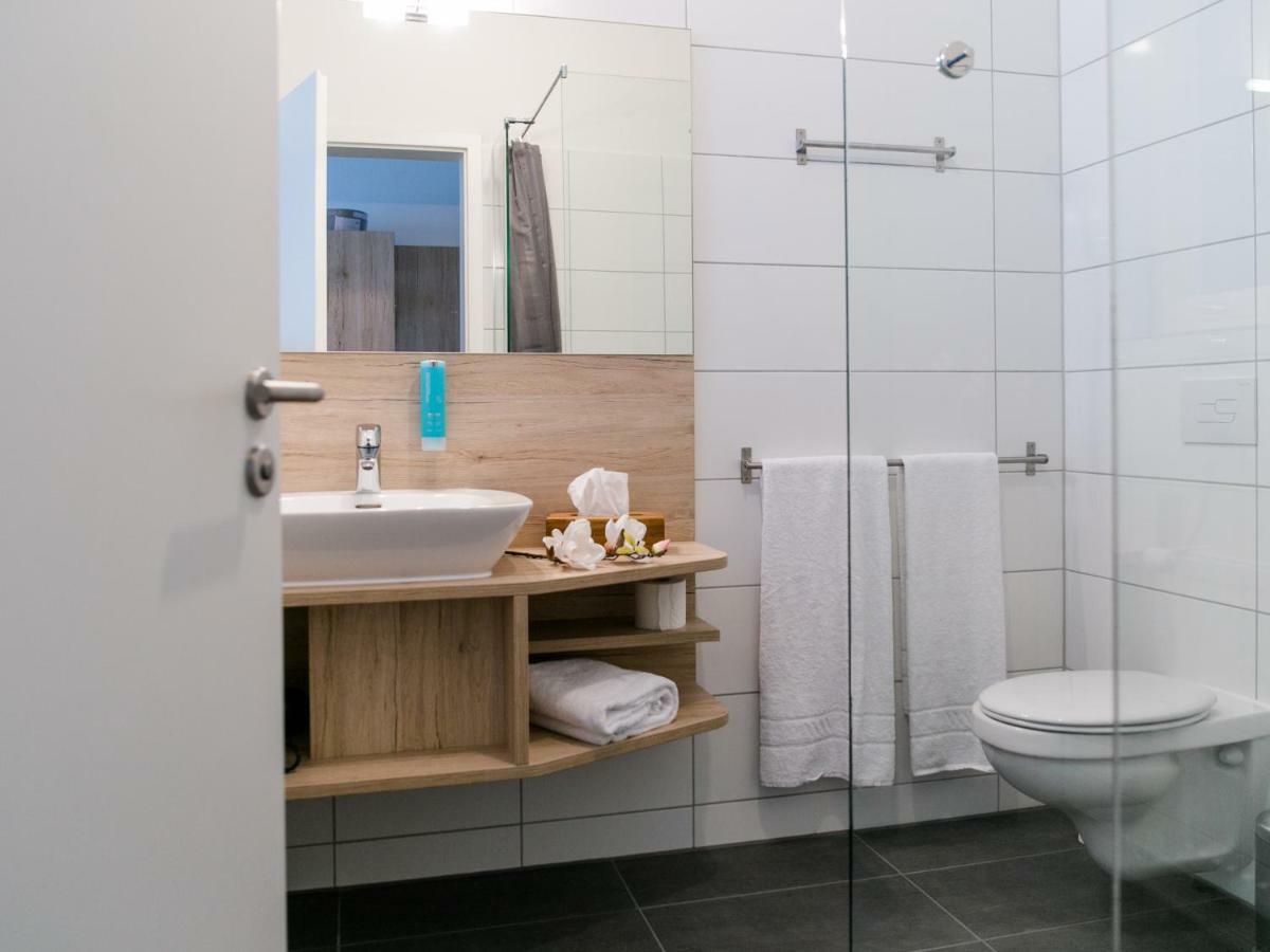 Hotel Kitz Ehemals Schlemmerhuette Langweid Ngoại thất bức ảnh
